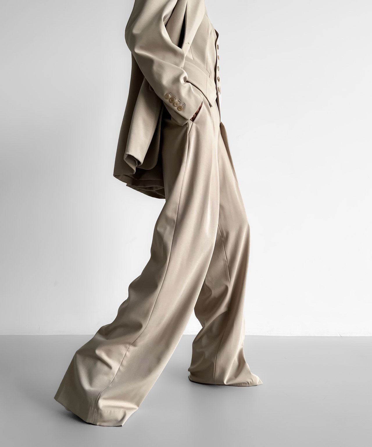 DIMITRI Classic Suit Pants - Beige - SUENE